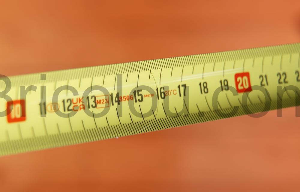 DEWALT metre chantier Tough Tape 8m DWHT36928 0 film plastique DEWALT metre chantier Tough Tape 8m DWHT36928-0 film plastique