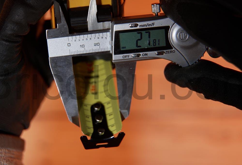 DEWALT metre chantier Tough Tape 8m DWHT36928 0 largeur bande DEWALT metre chantier Tough Tape 8m DWHT36928-0 largeur bande