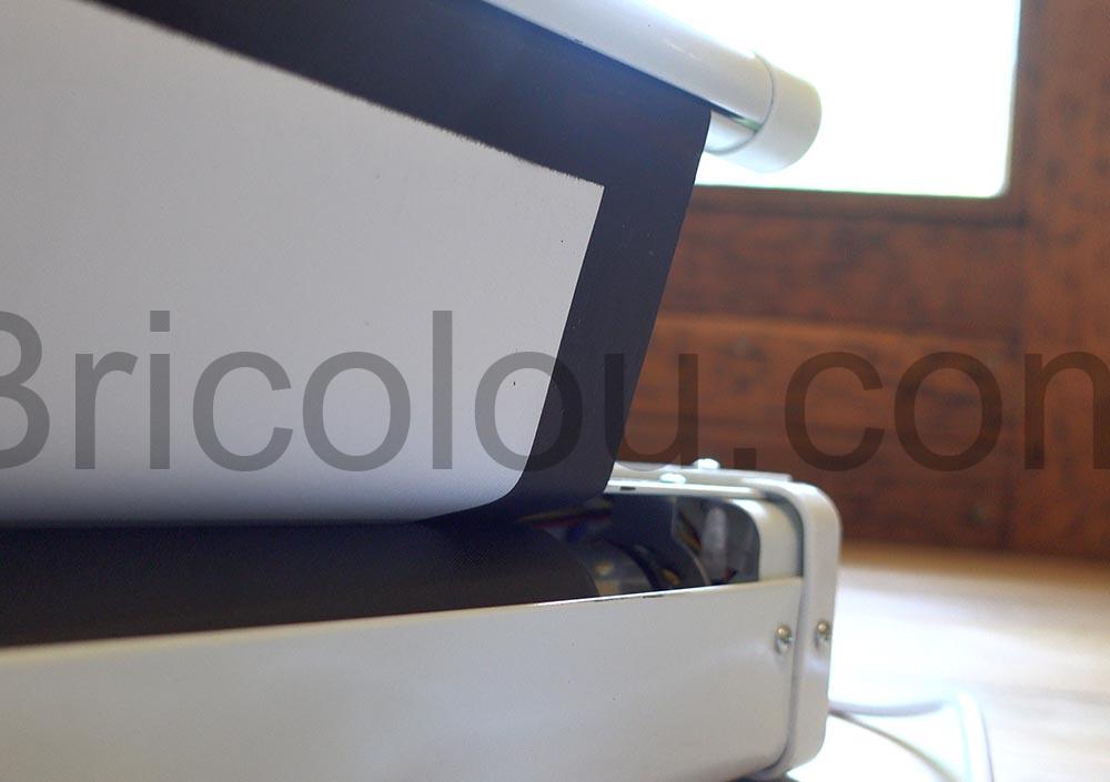 LuxScreen Ecran de Projection motorise 120 pouces double telecommandes silencieux moteur LuxScreen Écran de Projection motorisé 120 pouces double télecommandes silencieux moteur