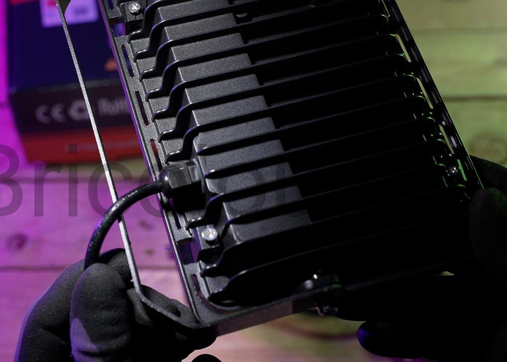 MEEKBOS Projecteur LED RGB 50W Couleur Exterieur IP66 Etanche eau MEEKBOS Projecteur LED RGB 50W Couleur Extérieur IP66 Étanche eau