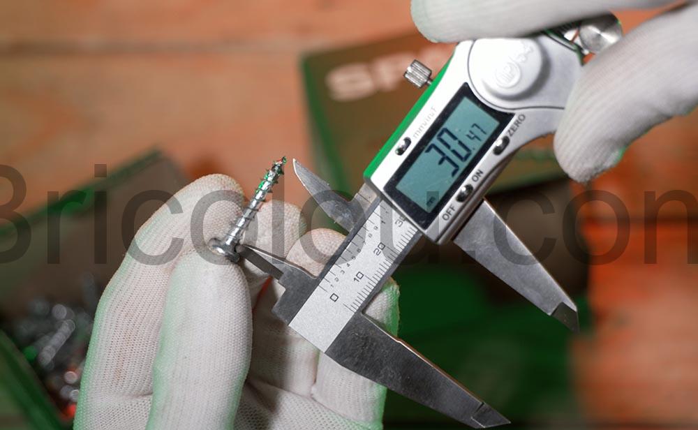 SPAX Vis universelle 50 x 30 mm T STAR plus WIROX A9J filetage SPAX Vis universelle 5,0 x 30 mm T-STAR plus WIROX A9J filetage