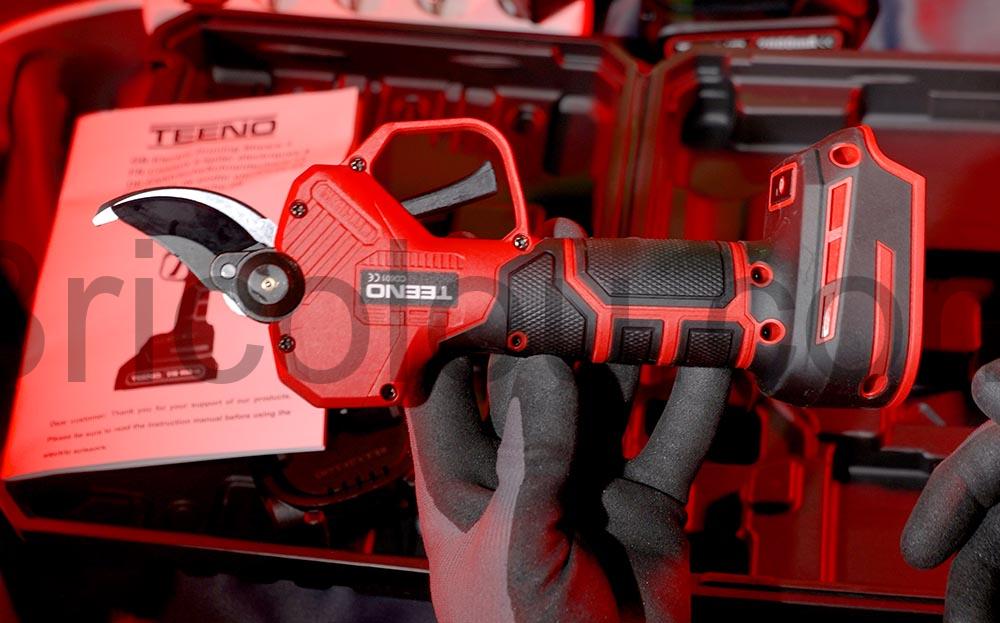 TEENO Secateur Electrique Sans Fil CD601 dos TEENO Sécateur Électrique Sans Fil CD601 dos