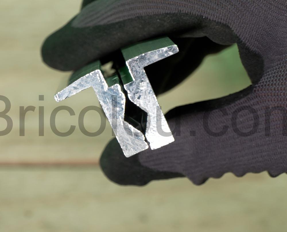 Machoires de protection pour etau GSR Mors Aluminium prisme aimantees pour tubes espace Mâchoires de protection pour étau GSR Mors Aluminium prisme aimantées pour tubes espace