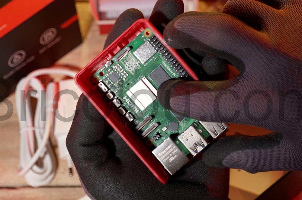 iRasptek Raspberry Pi 5 8 Go 64Go Raspberry Pi OS preinstalle vis iRasptek Raspberry Pi 5 8 Go 64Go Raspberry Pi OS préinstallé vis