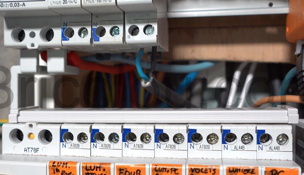 Eaton Barrette pontage disjoncteur horizontale 63A Z SV 161PN F9 compatible Eaton Barrette pontage disjoncteur horizontale 63A Z-SV-161P+N-F9 compatible