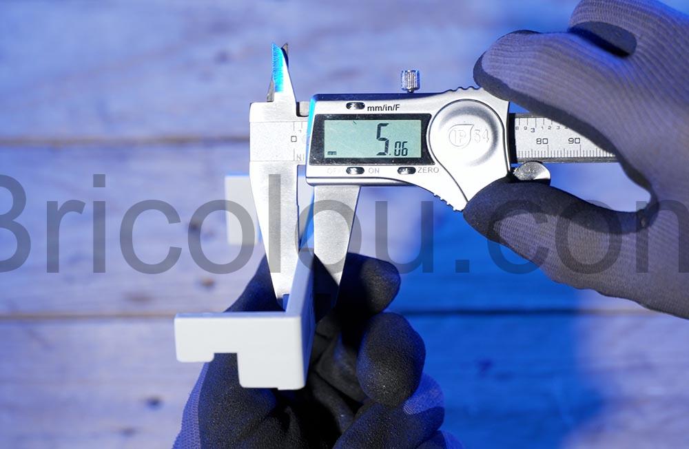 Eaton RVF BB V 161PN Barrette de pontage disjoncteur tableau electrique verticale 80 A epaisseur Eaton RVF- BB-V-161P+N Barrette de pontage disjoncteur tableau électrique verticale 80 A épaisseur