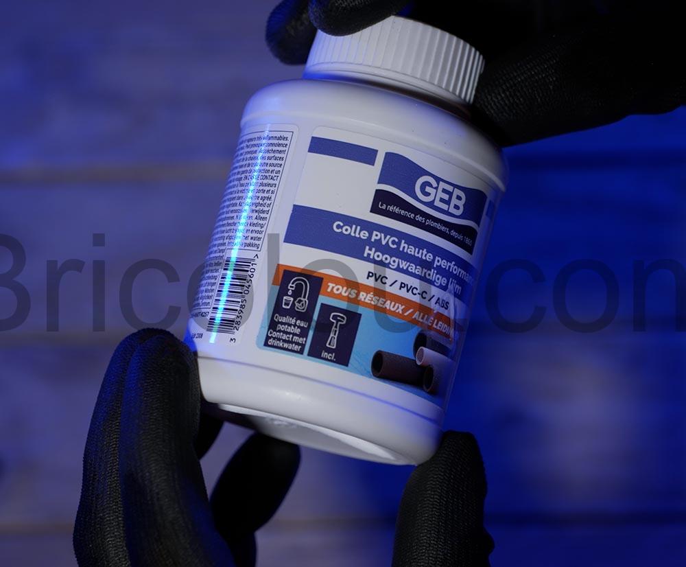 Comment coller tubes PVC devacuation WC GEB eau Comment coller tubes PVC d'evacuation WC GEB eau