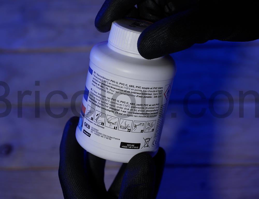 Comment coller tubes PVC devacuation WC GEB etiquette Comment coller tubes PVC d'evacuation WC GEB etiquette