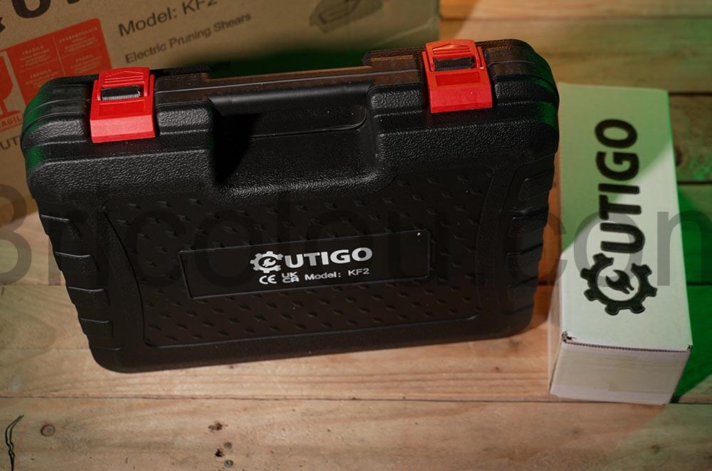 OUTIGO Secateur Electrique Sans fil YL 42 boite OUTIGO Sécateur Électrique Sans fil YL-42 boite