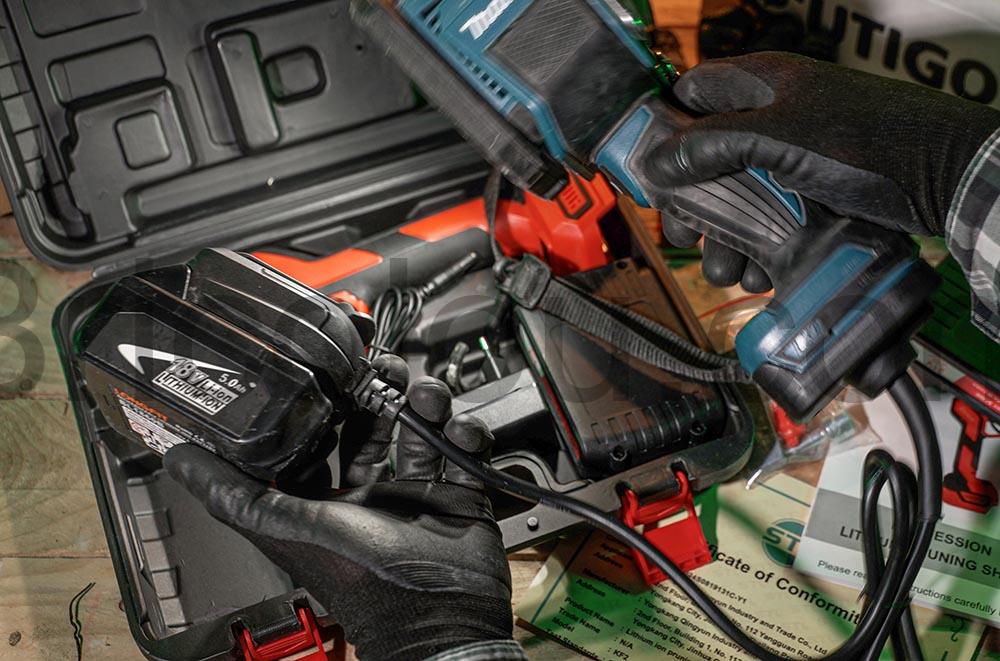 OUTIGO Secateur Electrique Sans fil YL 42 compatible makita OUTIGO Sécateur Électrique Sans fil YL-42 compatible makita