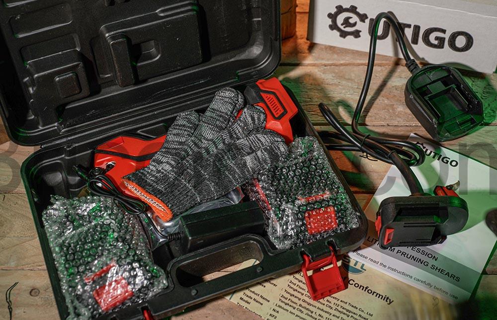 OUTIGO Secateur Electrique Sans fil YL 42 gants OUTIGO Sécateur Électrique Sans fil YL-42 gants