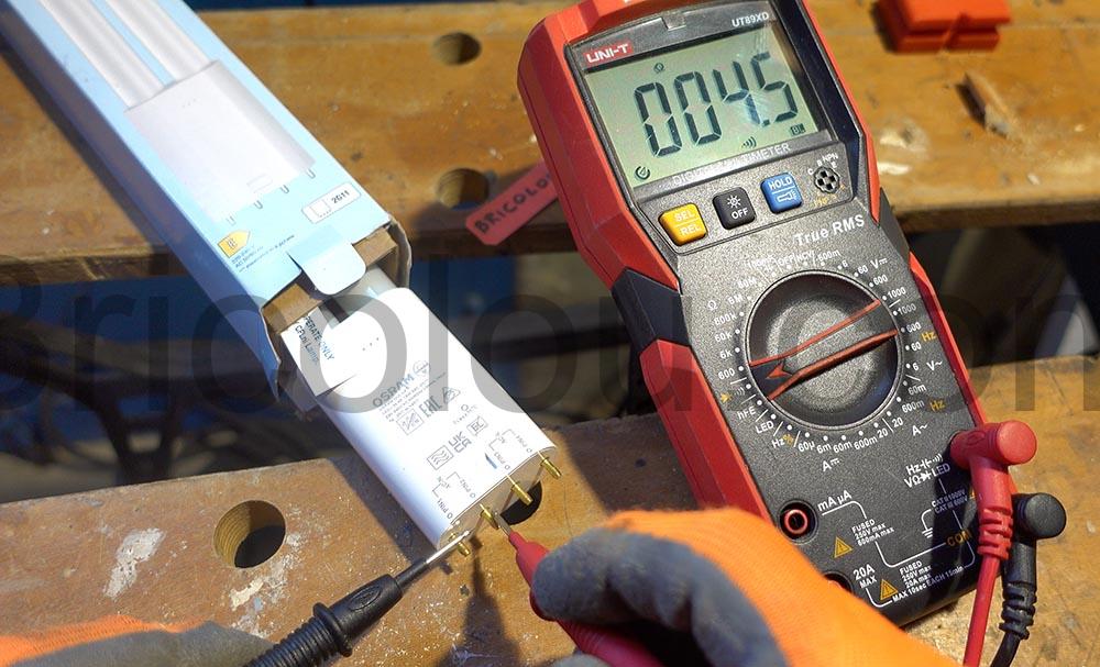 Est ce que cela vaut le cout de remplacer un tube fluo par des LED connecteur Est ce que cela vaut le coût de remplacer un tube fluo par des LED connecteur