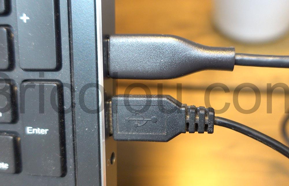 Disque dur portable 5To Western Digital WD USB branche Disque dur portable 5To Western Digital WD USB branché