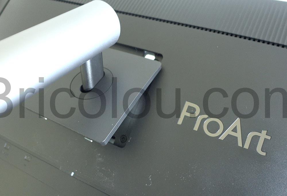 01 Le boite Asus Ecran 5K Asus ProArt Display PA27JCV vesa 01 Le boite Asus Ecran 5K Asus ProArt Display PA27JCV vesa