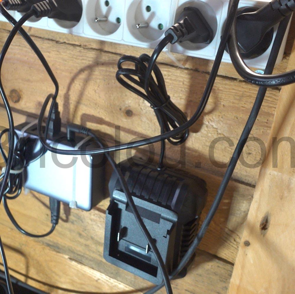 Perforateur perceuse Sans Fil SDS Plus Teeno chargeur Perforateur perceuse Sans Fil SDS-Plus Teeno chargeur