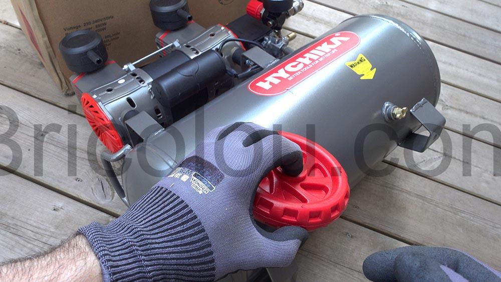 Compresseur air Hychika 880W 24L pneu Compresseur air Hychika 880W-24L pneu