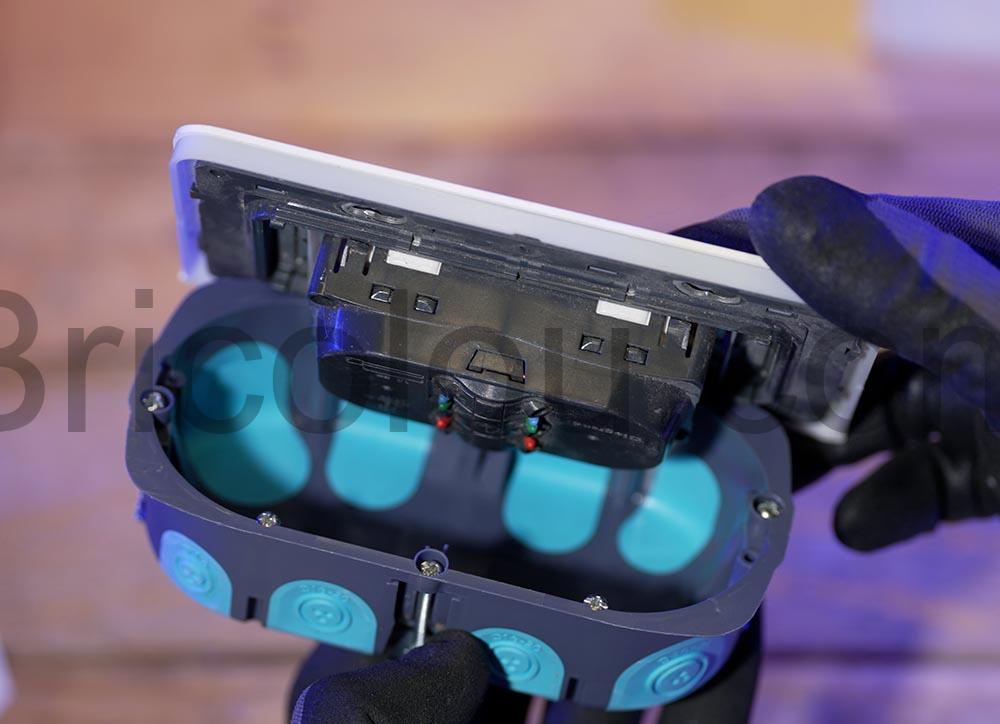 Debflex Boite derivation electrique 2 Postes Multimateriaux Stop Air Diametre 67mm x 40mm Entraxe 71mm Legrand Debflex Boite dérivation électrique 2 Postes Multimatériaux Stop Air Diamètre 67mm x 40mm Entraxe 71mm Legrand