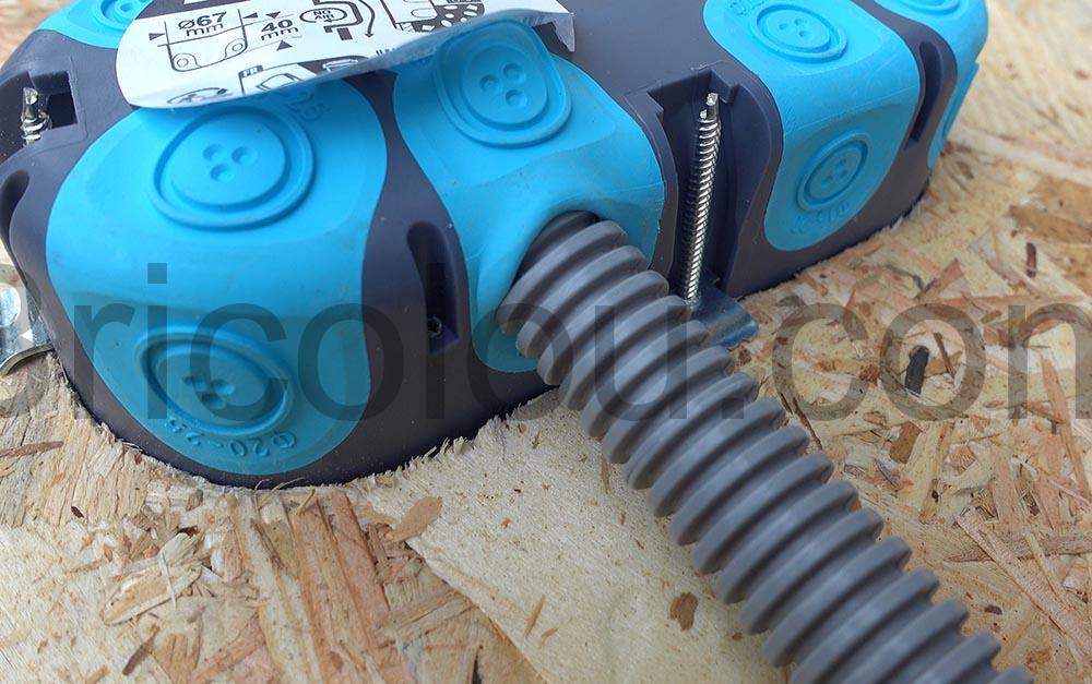 Debflex Boite derivation electrique 2 Postes Multimateriaux Stop Air Diametre 67mm x 40mm Entraxe 71mm joint Debflex Boite dérivation électrique 2 Postes Multimatériaux Stop Air Diamètre 67mm x 40mm Entraxe 71mm joint