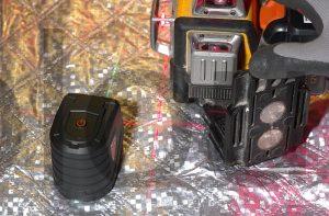 HYCHIKA Niveau Laser croix Vert Autonivelant PT0204B puisance
