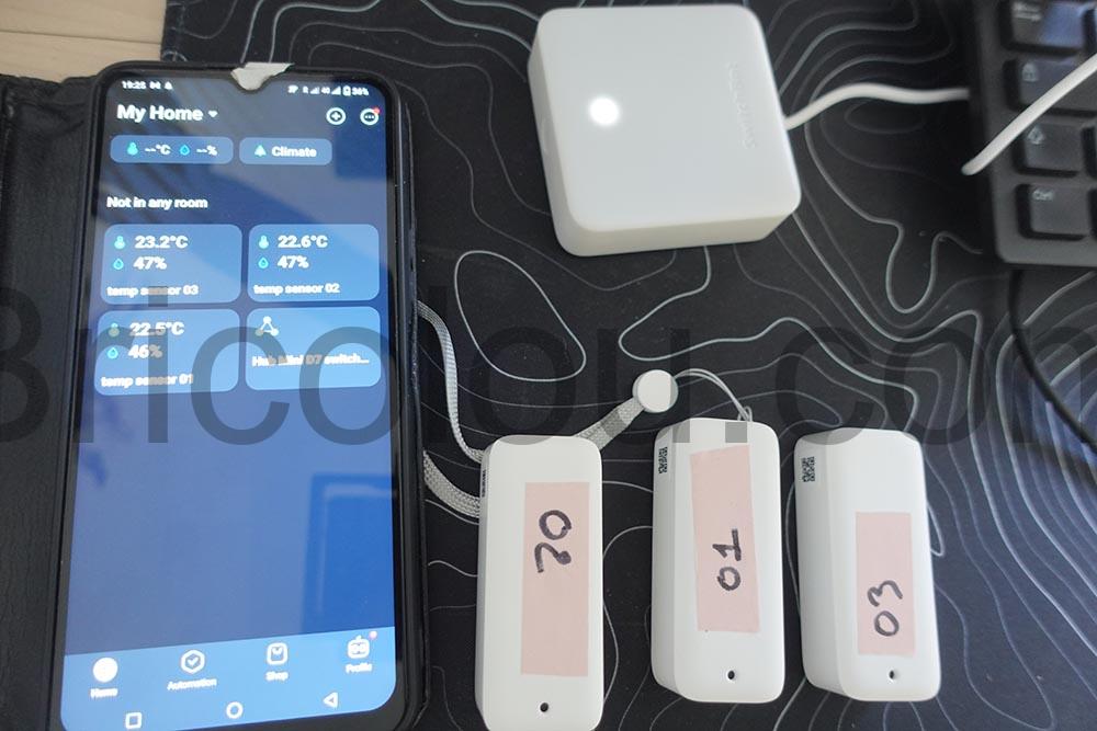 Kit 3 Thermometre hygrometre IP 65 et Hub Mini Matter Wi Fi SwitchBot app Kit 3 Thermomètre-hygromètre IP 65 et Hub Mini Matter Wi-Fi SwitchBot app