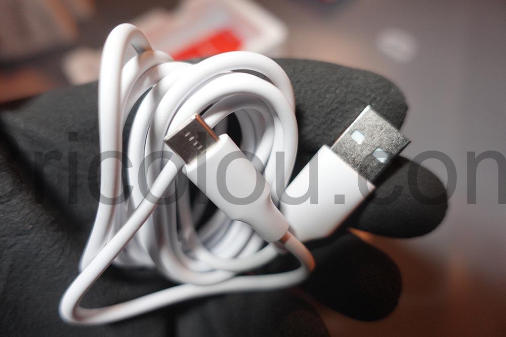 Kit 3 Thermometre hygrometre IP 65 et Hub Mini Matter Wi Fi SwitchBot usb Kit 3 Thermomètre-hygromètre IP 65 et Hub Mini Matter Wi-Fi SwitchBot usb