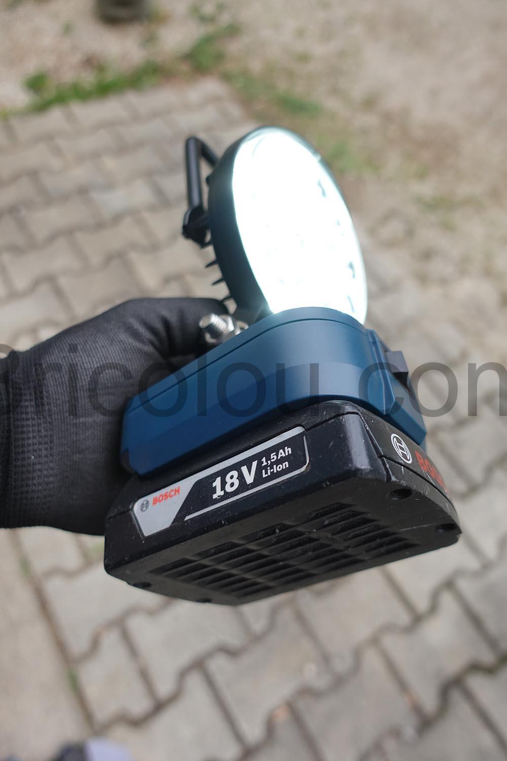 Lampe de travail phare LED sans fil pour Bosch 18V 42W sortie USB SKYWORLD batterie Lampe de travail phare LED sans fil pour Bosch 18V 42W sortie USB SKYWORLD batterie