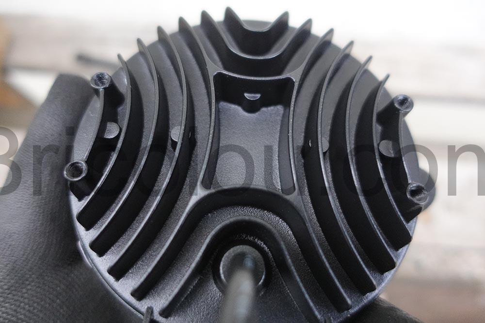 Lampe de travail phare LED sans fil pour Bosch 18V 42W sortie USB SKYWORLD dissipateur Lampe de travail phare LED sans fil pour Bosch 18V 42W sortie USB SKYWORLD dissipateur