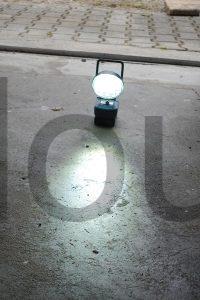 Lampe de travail phare LED sans fil pour Bosch 18V 42W sortie USB SKYWORLD sol
