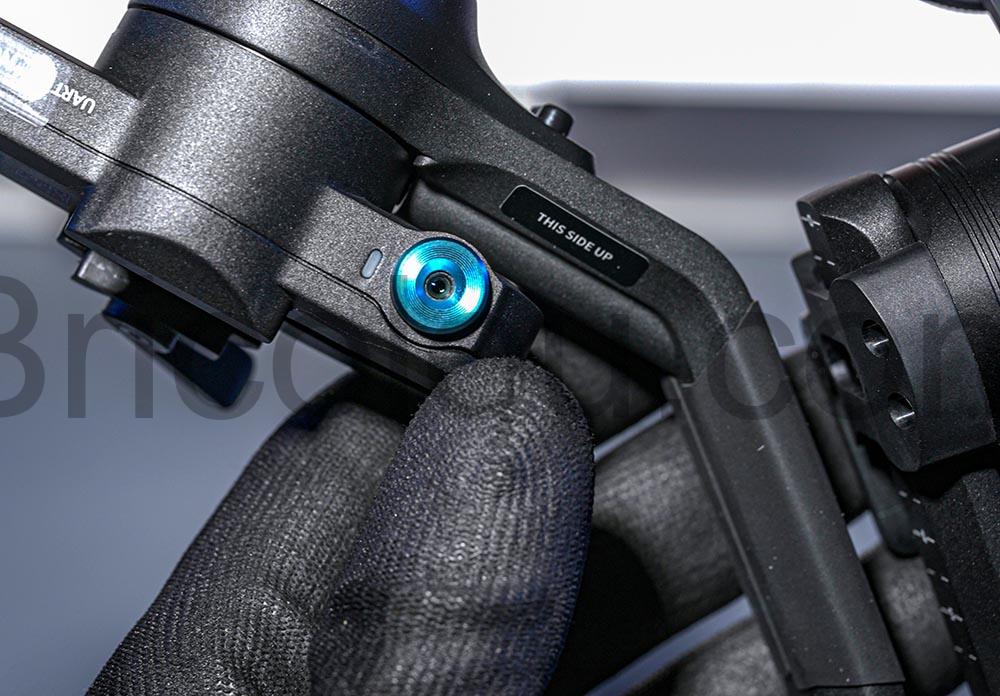 SCORP Mini 3 Pro Stabilisateur Gimbal camera et smartphone FeiyuTech.AI SCORP Mini-3-Pro Stabilisateur Gimbal caméra et smartphone FeiyuTech.AI