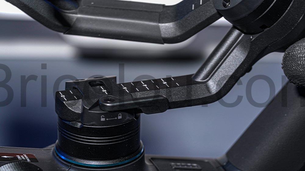 SCORP Mini 3 Pro Stabilisateur Gimbal camera et smartphone FeiyuTech.marquage SCORP Mini-3-Pro Stabilisateur Gimbal caméra et smartphone FeiyuTech.marquage