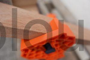 Serre joint pour angle 26 mm 25 kg Presch dépasse