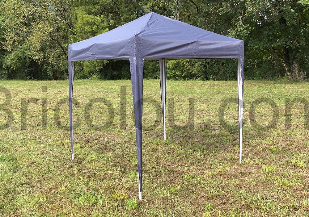 Tente grise 2 x 2.vue cote Tente grise 2 x 2.vue coté