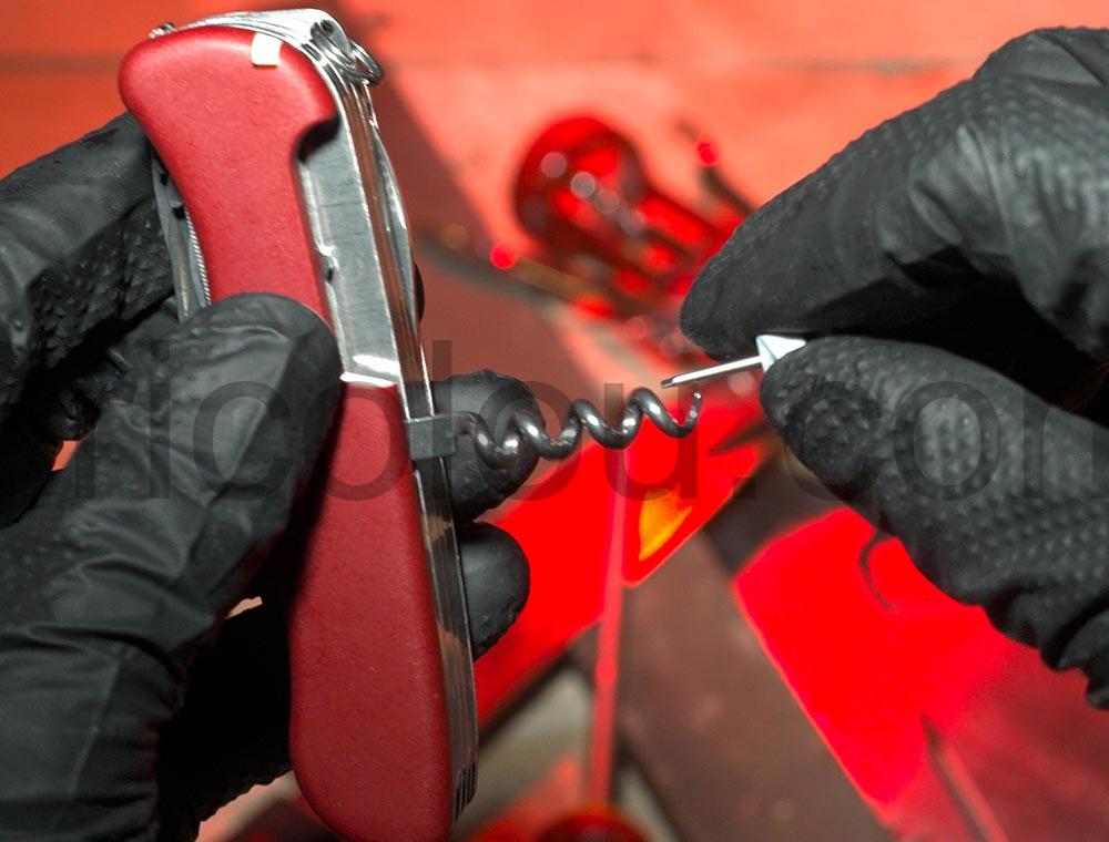 Victorinox Couteau Suisse Work Champ 21 Fonctions Rouge Victorinox Couteau Suisse Work Champ 21 Fonctions Rouge Victorinox.lunette