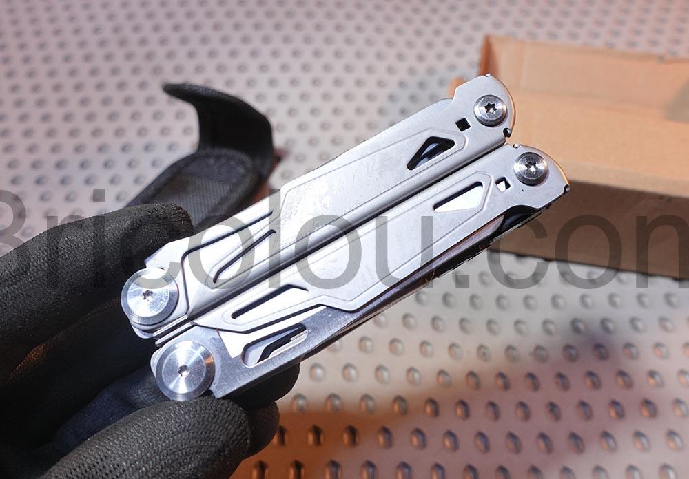 Pince outil Multifonction Inoxydable 17 en 1 pratique Pince outil Multifonction Inoxydable 17 en 1 pratique