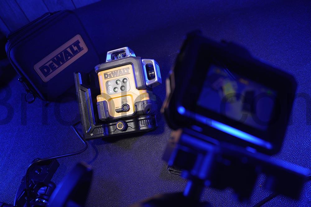 Laser Dewalt USB DCLE14361GB XJ video Laser Dewalt USB DCLE14361GB-XJ vidéo