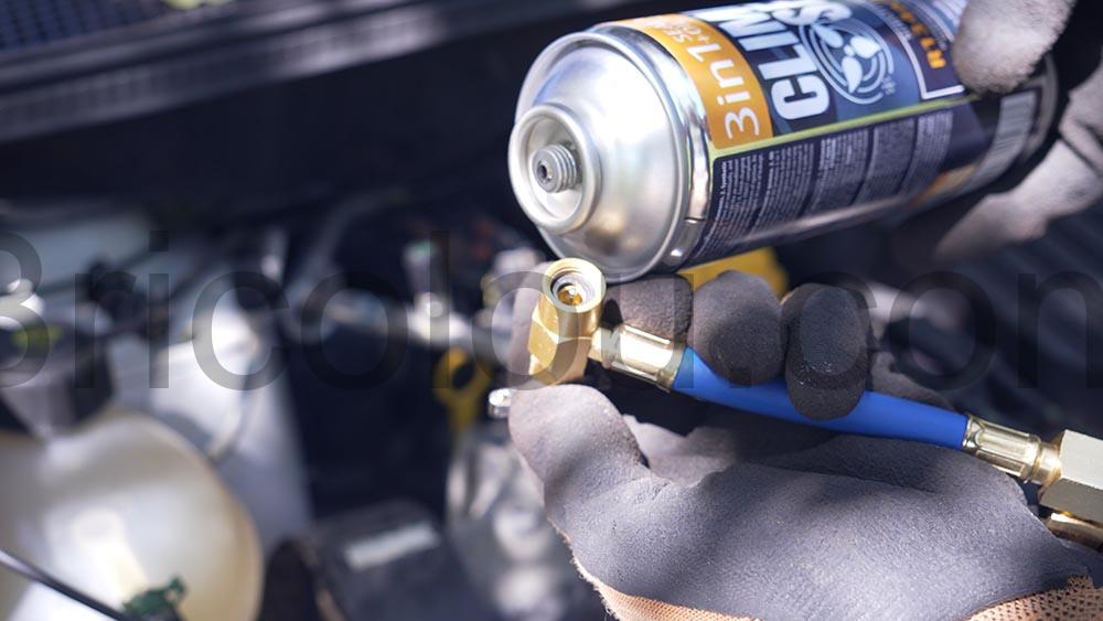 Tuto Recharger sa clim de voiture soit meme Lodgy Dacia Renault facile Tuto - Recharger sa clim de voiture soit même Lodgy Dacia Renault facile